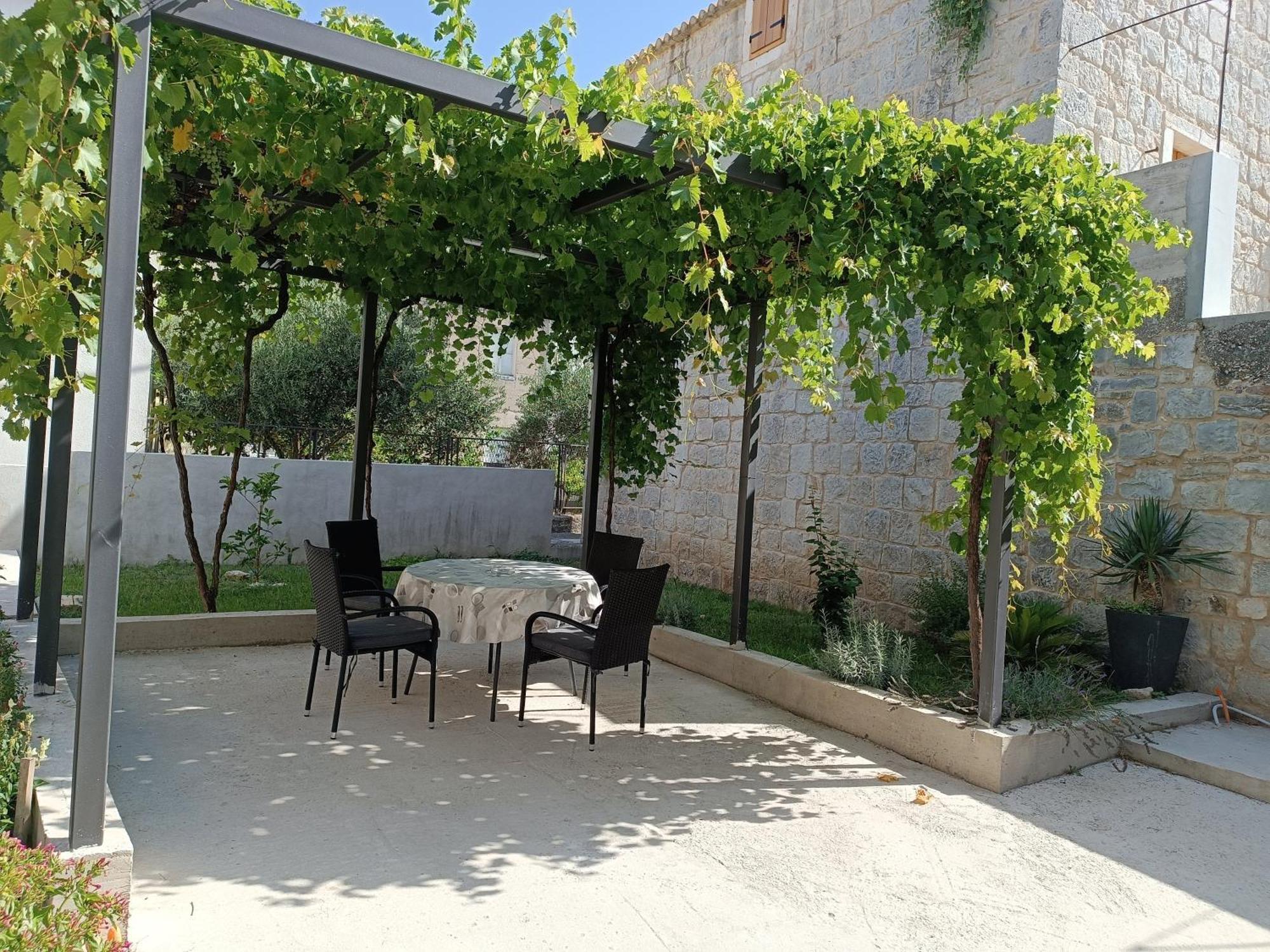 Apartmani Mara Kastela Exterior photo